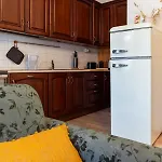 Appartement Three Bedroom Flat Near Train Station
