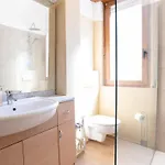 Three Bedroom Flat Near Train Station * Côme