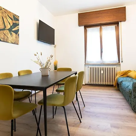 公寓 Three Bedroom Flat Near Train Station 科莫