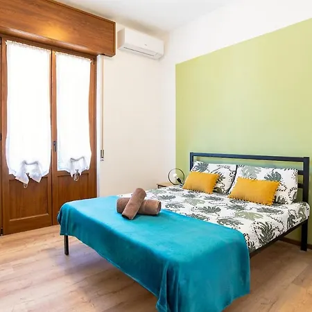 公寓 Three Bedroom Flat Near Train Station *