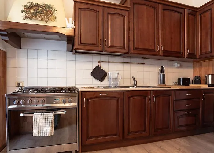 Lejlighed Three Bedroom Flat Near Train Station *