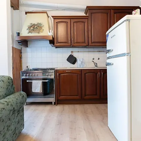 Διαμέρισμα Three Bedroom Flat Near Train Station Όπως